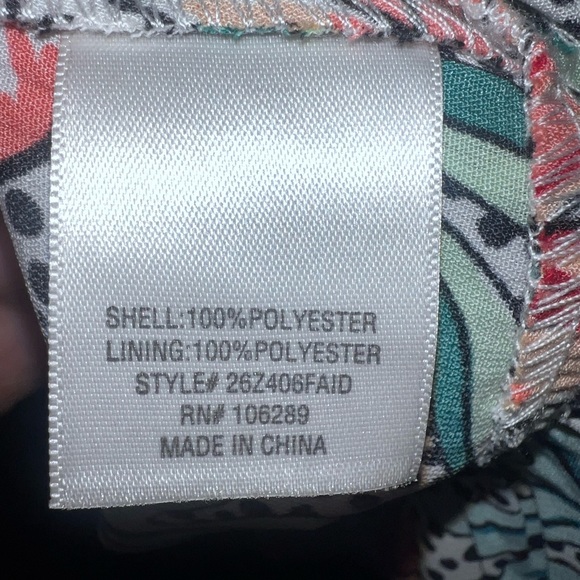 Francesca’s Mi ami asymmetrical dress. Size medium. B&W w/ tropical flowers - Picture 7 of 9